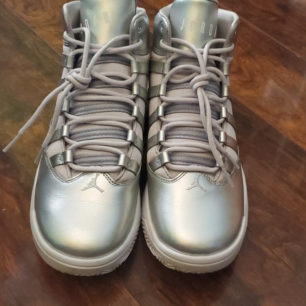 Jordan max aura